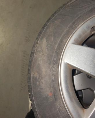 Gomme 4 stagioni e Cerchione Pegeout 207