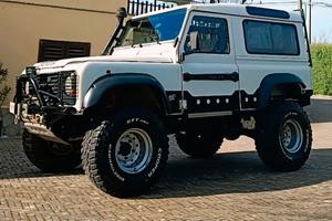 LAND ROVER DEFENDER 90 OMOLOGATO OFF ROAD