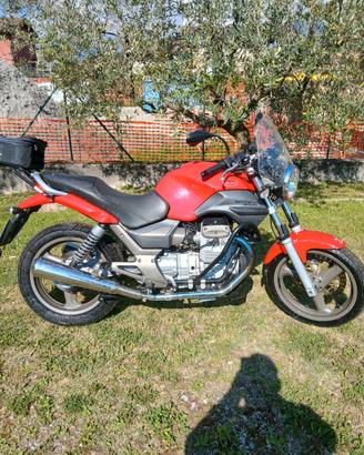 Moto Guzzi Breva 750