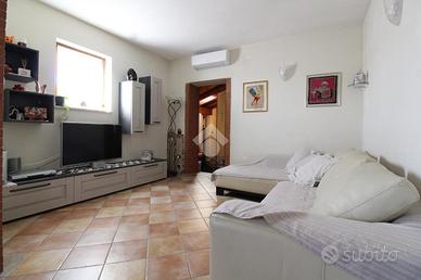 PORZIONE DI TRIFAMILIARE A CHIAMPO