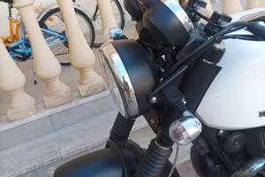 Moto Guzzi V7 Stone