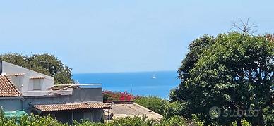 CASA PADRONALE VISTA MARE ETNA/2500 mq di terreno