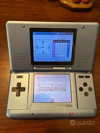 Nintendo DS + caricatore