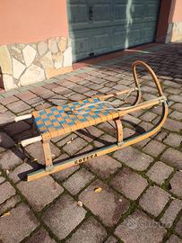 Slittino vintage in legno