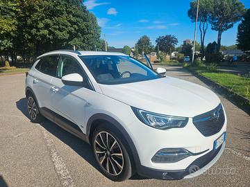 Opel Grandland X Hybrid 4 AWD - 300 CV