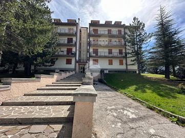 2 LOCALI A OVINDOLI