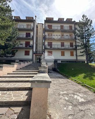 2 LOCALI A OVINDOLI