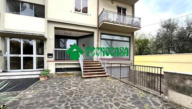 NEGOZIO A SESTO FIORENTINO