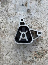 SUPPORTO CUSCINETTO MOTORE CLASSE A W176