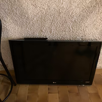 Tv 37 pollici 200 hz più  staffa !!!!