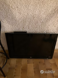 Tv 37 pollici 200 hz più  staffa !!!!