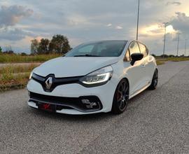 RENAULT Clio 4 RS Trophy 1.6 220cv