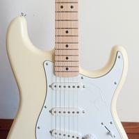 Squier affinity stratocaster olympic white