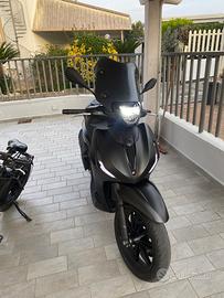 beverly 400 deep black