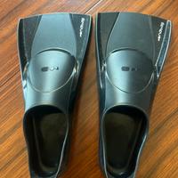 Pinne nuoto corte 500 SILIFINS nere -Decathlon