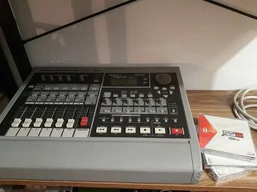 Roland VS-840 registratore multitraccia + dischi Z