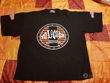 t-shirt anni 90 della prestigiosa marca no logo.