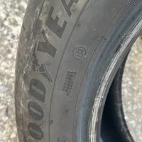 4 Pneumatici estivi 215/55/18