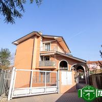 TRE LOCALI LUMINOSO CON AMPIO BOX DOPPIO