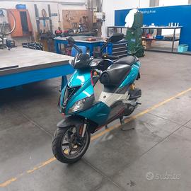 Scooter APRILIA SR 50