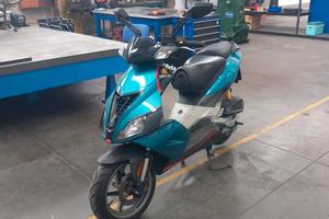 Scooter APRILIA SR 50