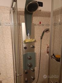 Colonnina vetro doccia, idromassaggio.