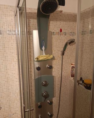 Colonnina vetro doccia, idromassaggio.