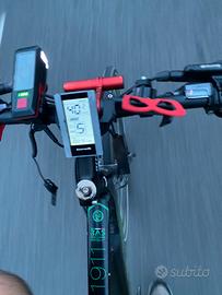Bicicletta elettrica E-bike strada