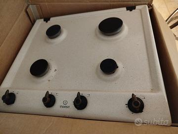 Piano cottura Indesit