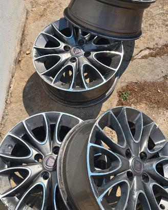 GOMME E CERCHI 15 FIAT PUNTO EVO