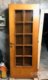 Porte in legno con vetro o senza