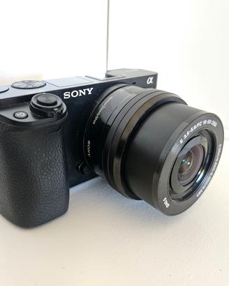 α6000 Fotocamera attacco E con sensore APS-C