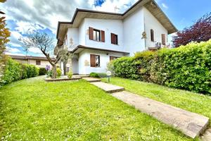 PORZIONE DI BIFAMILIARE A PONCARALE