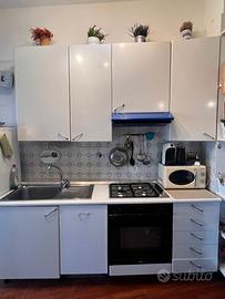 cucina completa in blocco