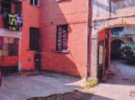 Immobile in asta di 140 m² con 4 locali a Cuvio