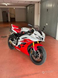 Yamaha R6