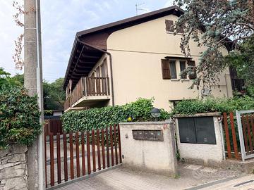 APPARTAMENTO IN DUPLEX CON CAMINETTO, MANSARDA,...