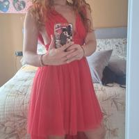 vestito rosso please tg s capodanno