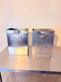 Bidoncini rettangolari con maniglia in acciaio