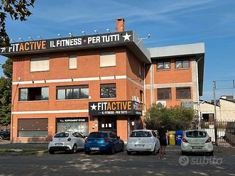 Ampio capannone luminoso mq.850