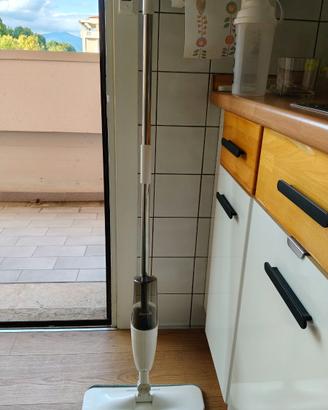 Lavapavimenti a getto acqua manuale
