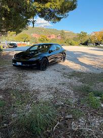 TESLA Model 3 NV35 AWD Performance