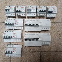 Interruttori differenziali Merlin Gerin  Usati