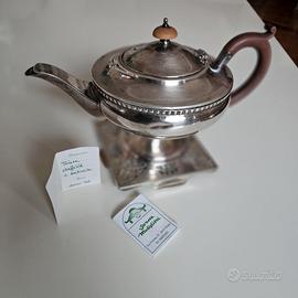 Teiera in Sheffield e bachelite con sotto-teiera