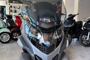 Piaggio MP3 400 hpe sport