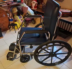Comoda sedia a rotelle