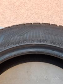 Set di gomme 225/50/17