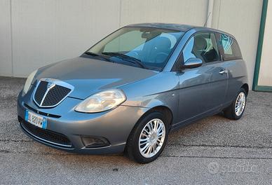 Lancia Ypsilon 1.2 Oro