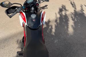 Ducati hypermotard sp 821