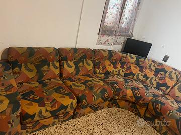 Divano angolare 60€